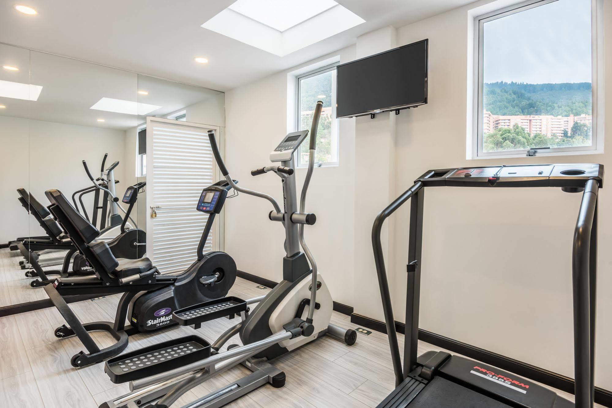 Hotel Hill House Usaquen Bogota Ngoại thất bức ảnh
